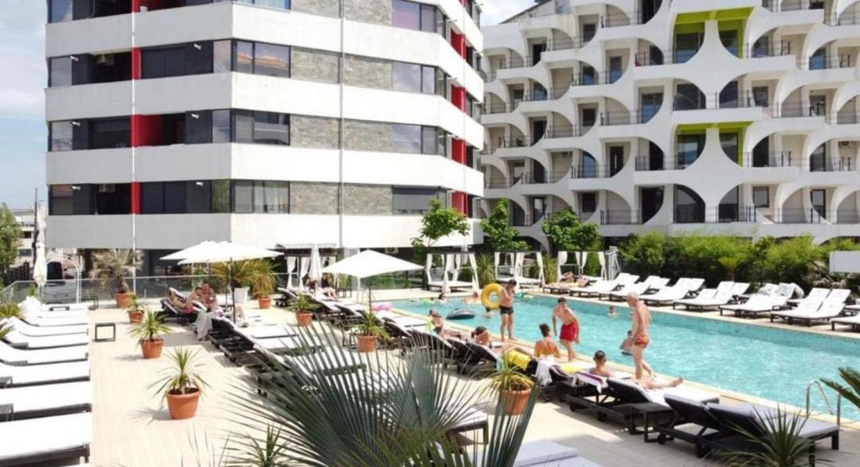 Grazzia Deluxe Apartments ナボダリ エクステリア 写真