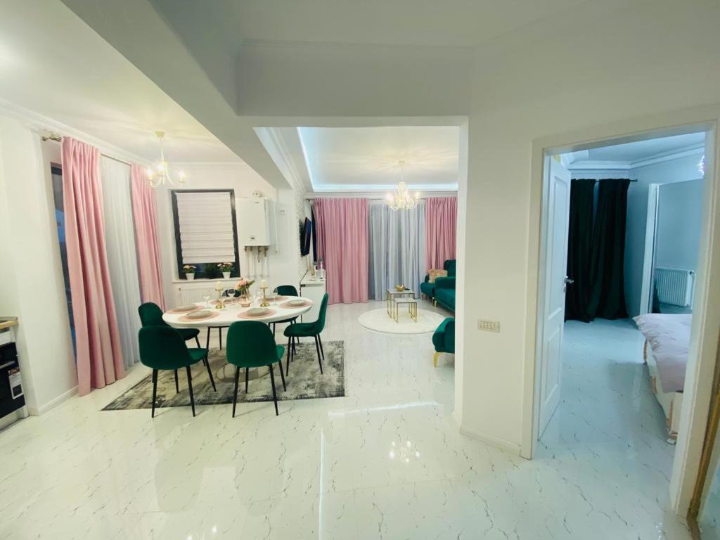 Grazzia Deluxe Apartments ナボダリ エクステリア 写真